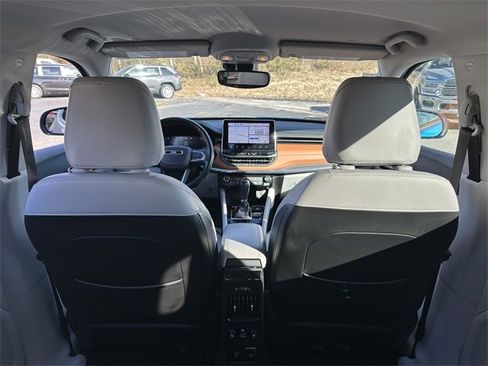 Used 2022 Jeep Compass Limited w/ Elite Group image 11