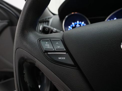 Used 2012 Hyundai Sonata GLS w/ Popular Equipment Pkg FWD image 17