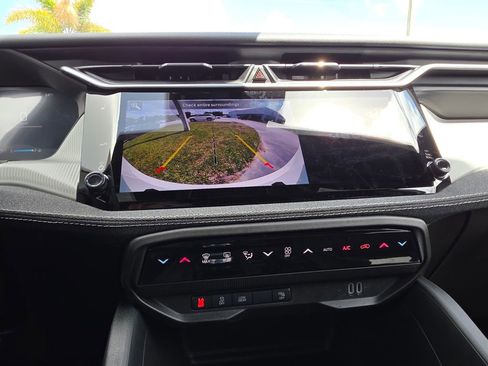 New 2026 Jeep Cherokee Laredo AWD/4WD image 20