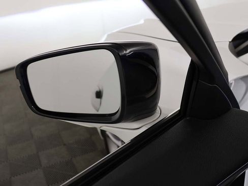 Used 2022 Acura TLX image 31