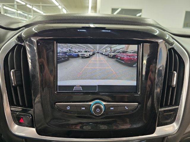 Used 2021 Chevrolet Traverse LS AWD/4WD image 24