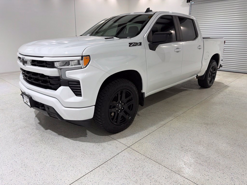 Used 2024 Chevrolet Silverado 1500 RST AWD/4WD image 1