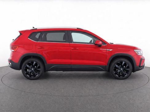 Certified 2023 Volkswagen Taos SE AWD/4WD image 10
