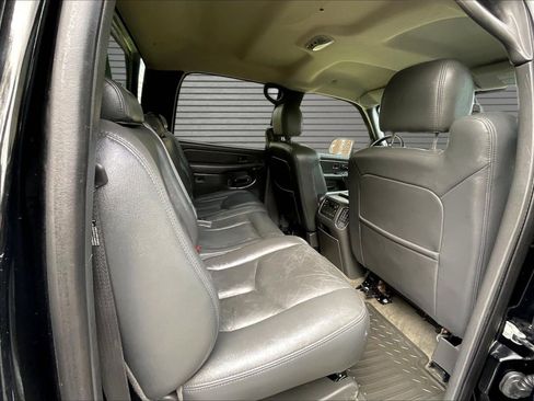 Used 2004 Chevrolet Silverado 2500 LT w/ Skid Plate Package image 24