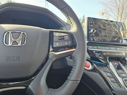 New 2026 Honda Odyssey Touring image 27