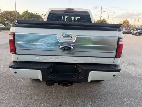 Used 2015 Ford F350 Platinum w/ Platinum Package image 14