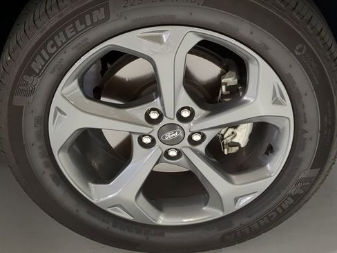 Used 2023 Ford Escape ST-Line w/ Tech Pack #1 AWD/4WD image 5