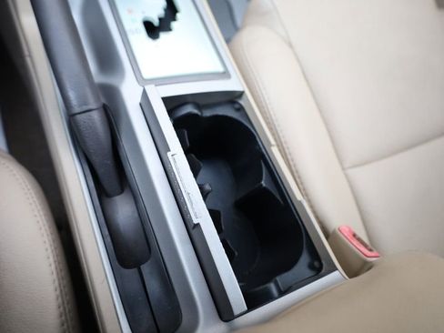 Used 2006 Toyota Solara SLE image 40