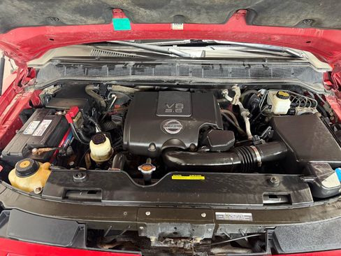 Used 2010 Nissan Titan XE AWD/4WD image 30