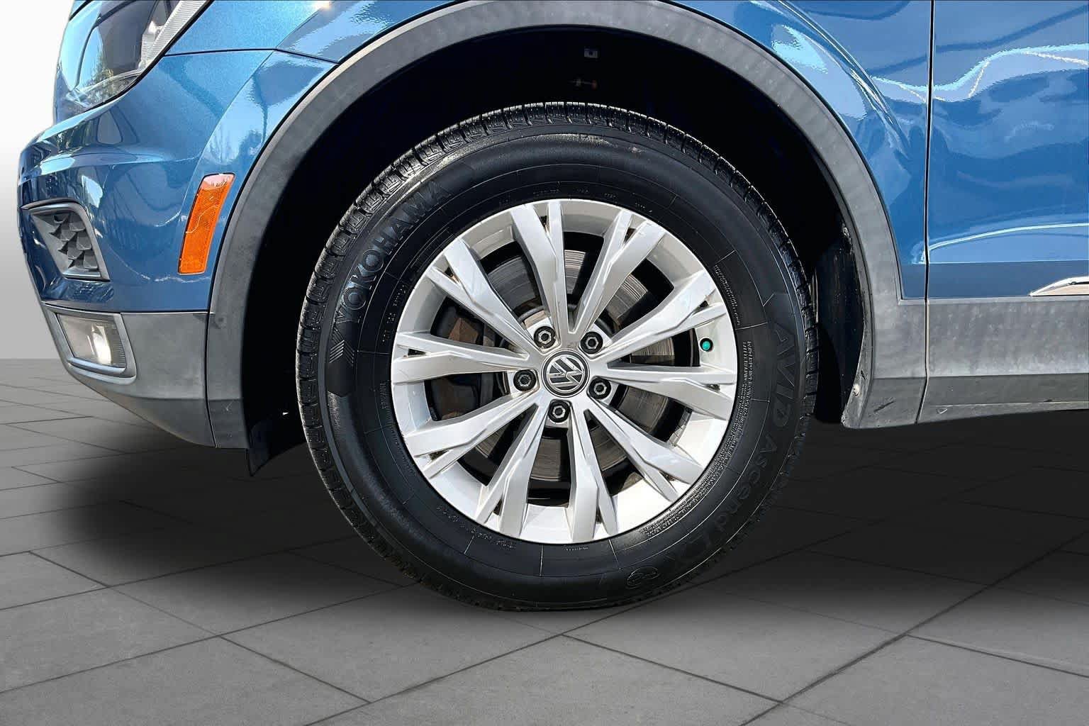 Used 2018 Volkswagen Tiguan SE FWD image 11