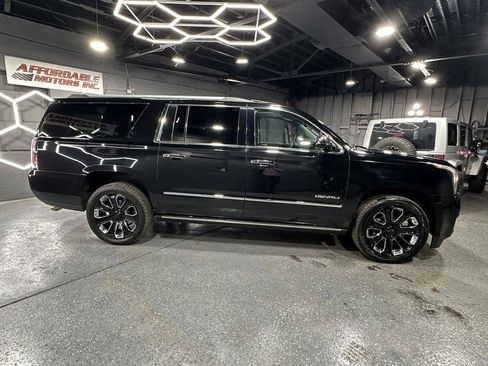 Used 2018 GMC Yukon XL Denali w/ Denali Ultimate Package AWD/4WD image 10