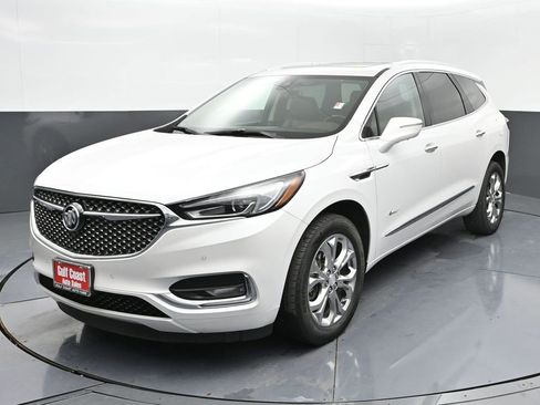 Used 2020 Buick Enclave Avenir image 1