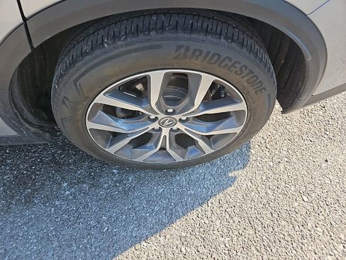 Used 2023 Acura MDX SH-AWD w/ Technology Package image 12