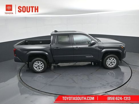 New 2026 Toyota Tacoma SR5 AWD/4WD image 43