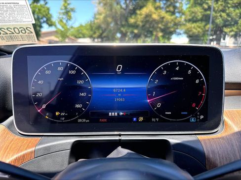 Used 2024 Mercedes-Benz C 300 Sedan image 23