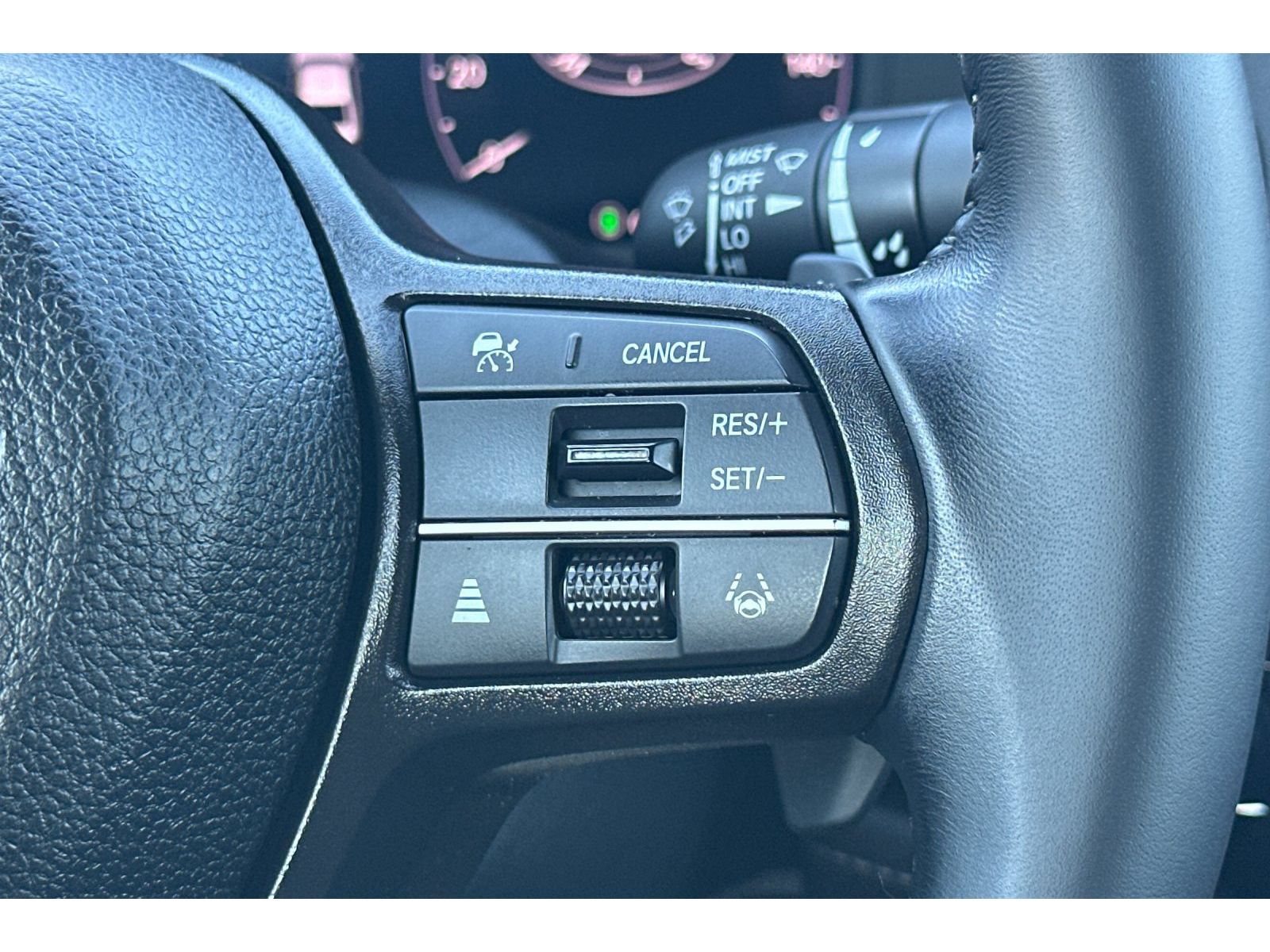 Used 2025 Honda Accord Sport image 38