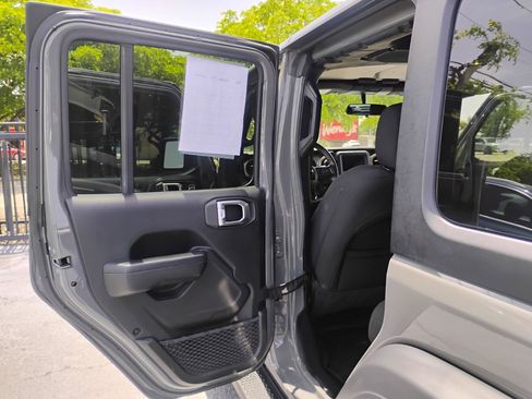 Used 2020 Jeep Wrangler Unlimited Sport S AWD/4WD image 46
