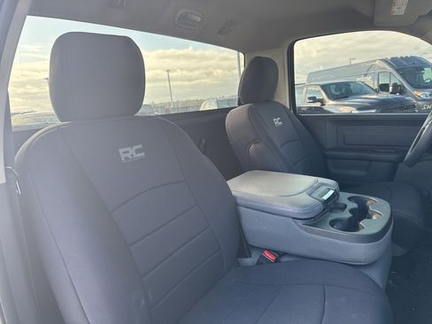 Used 2016 RAM 1500 Tradesman w/ Chrome Appearance Group image 12