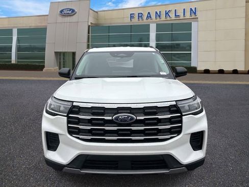 New 2026 Ford Explorer Active RWD image 2
