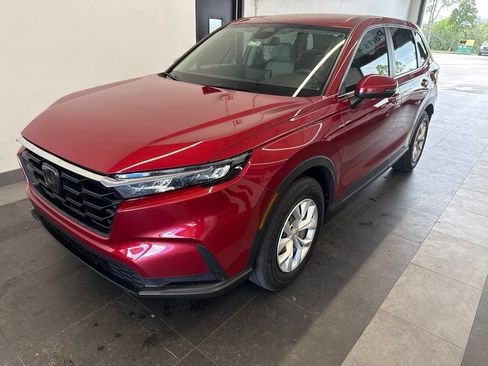 Used 2025 Honda CR-V LX image 1