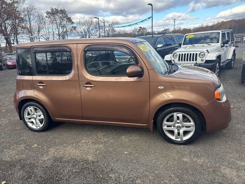 Used 2011 Nissan Cube 1.8 SL w/ Interior Designer Pkg FWD image 11