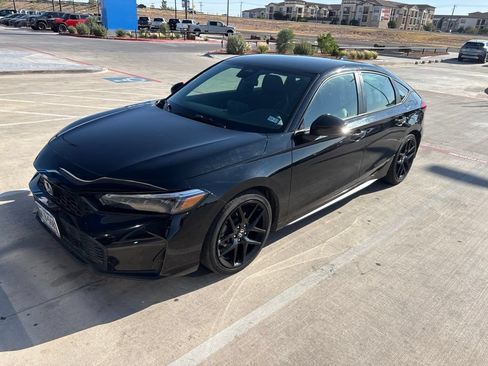 Used 2025 Honda Civic Sport image 3