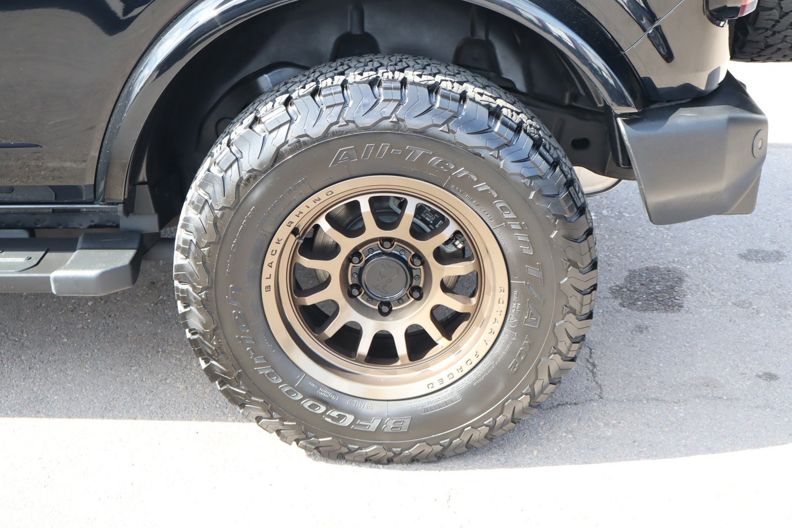 Used 2022 Ford Bronco Outer Banks AWD/4WD image 13