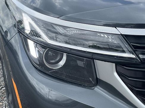 New 2026 Kia Seltos EX FWD image 7