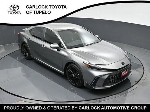 Used 2025 Toyota Camry SE w/ Convenience Package FWD image 42