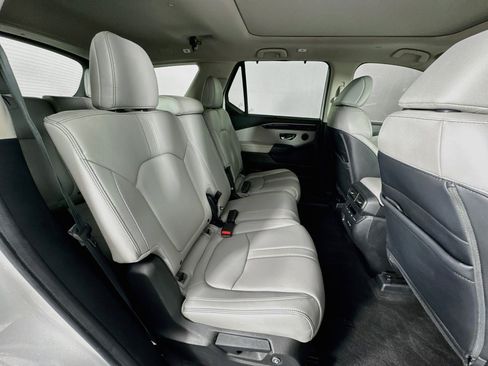 Certified 2024 Honda Pilot Touring image 30
