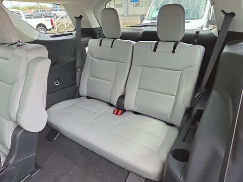 New 2026 Ford Explorer Active image 8