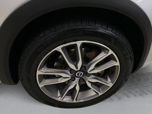 Used 2018 Volvo V60 T5 Cross Country AWD/4WD image 17