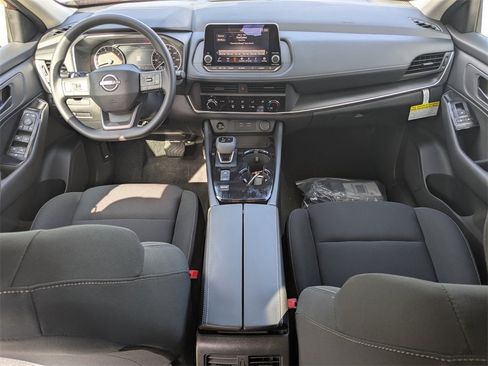 New 2026 Nissan Rogue S image 14