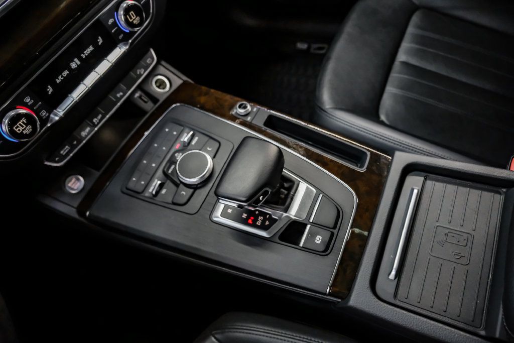 Used 2020 Audi Q5 2.0T Premium AWD/4WD image 25
