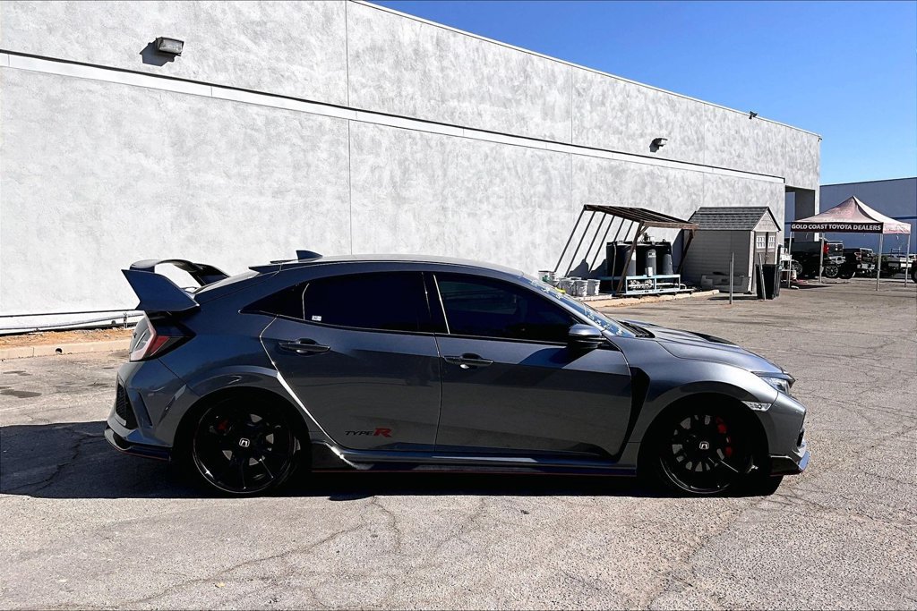 Used 2019 Honda Civic Type R image 11