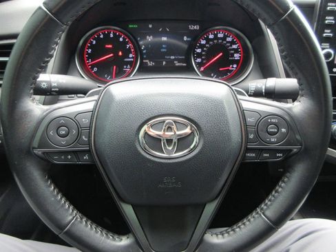 Used 2021 Toyota Camry XSE image 22