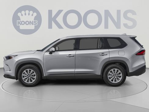 Used 2025 Toyota Grand Highlander AWD image 4