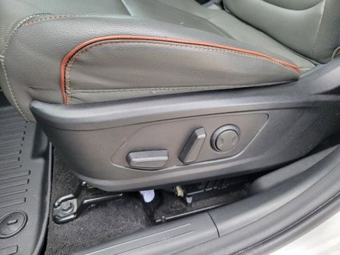 Used 2023 Hyundai Santa Cruz Limited image 23