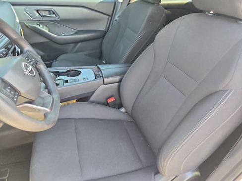 Certified 2025 Nissan Rogue S FWD image 16