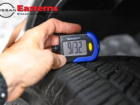 Used 2024 RAM 1500 Laramie RWD image 26