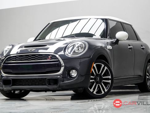 Used 2019 MINI Cooper S FWD image 1