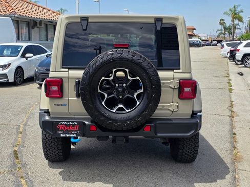 Used 2022 Jeep Wrangler Unlimited Rubicon 4xe w/ Cold Weather Group AWD/4WD image 7