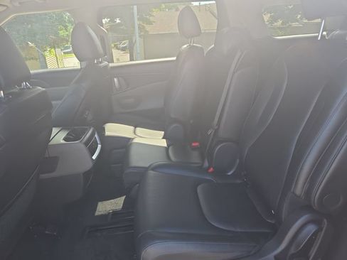 Certified 2026 Kia Carnival FWD image 14