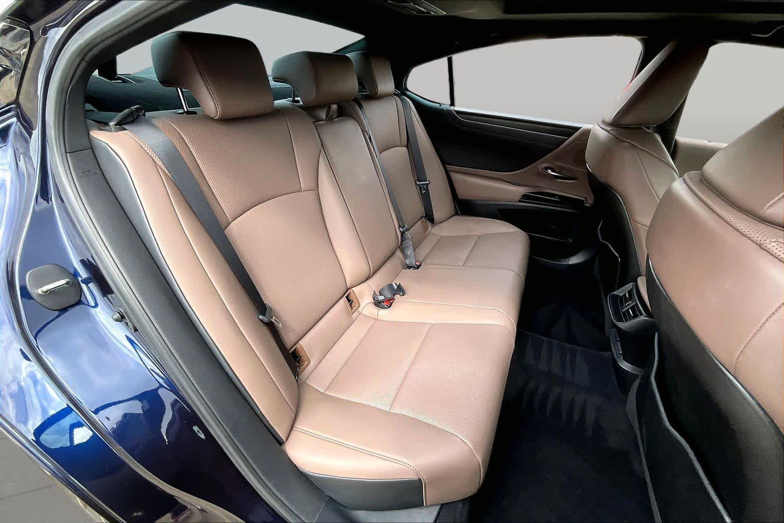 Used 2022 Lexus ES 350 w/ Premium Package FWD image 17