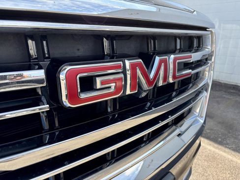 Used 2022 GMC Yukon SLT w/ SLT Luxury Package AWD/4WD image 34