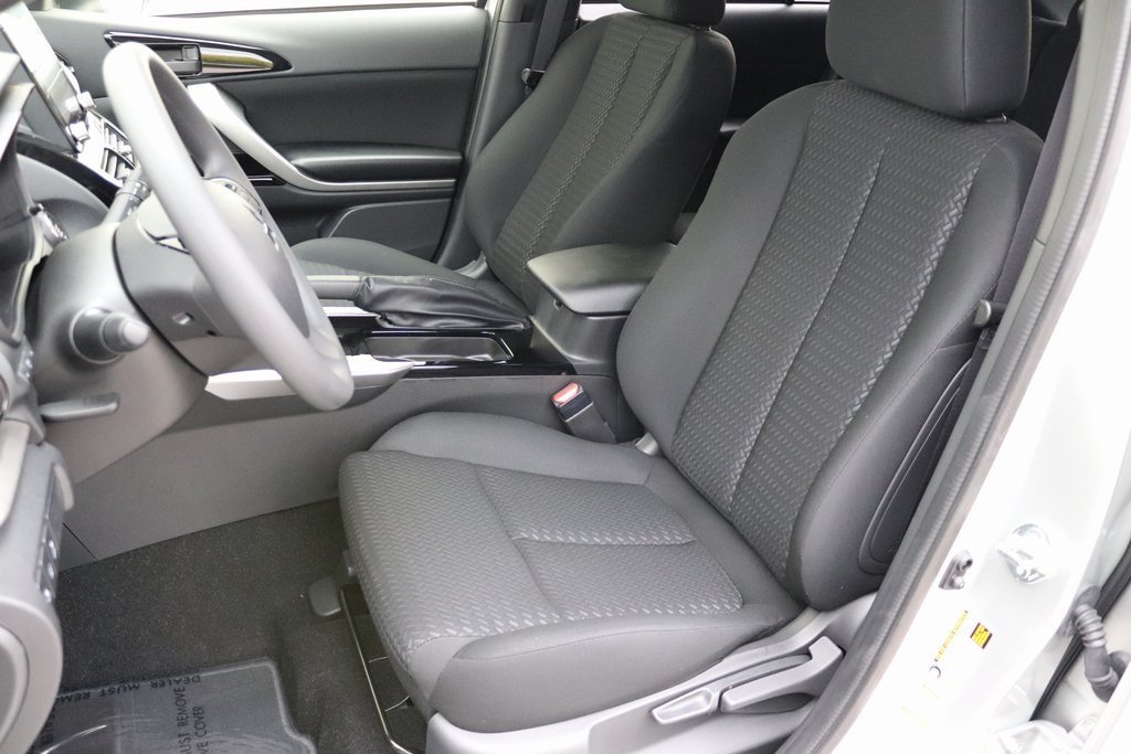 New 2026 Mitsubishi Eclipse Cross LE AWD/4WD image 4
