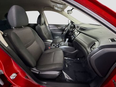 Used 2020 Nissan Rogue SV image 29