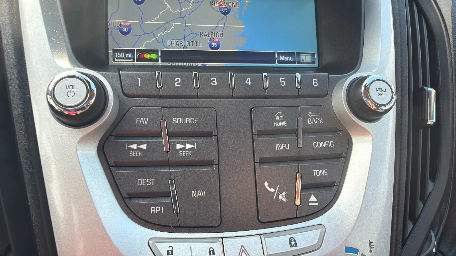 Used 2012 Chevrolet Equinox LT AWD/4WD image 27