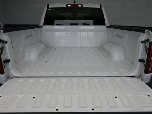 Used 2023 RAM 1500 Big Horn AWD/4WD image 29