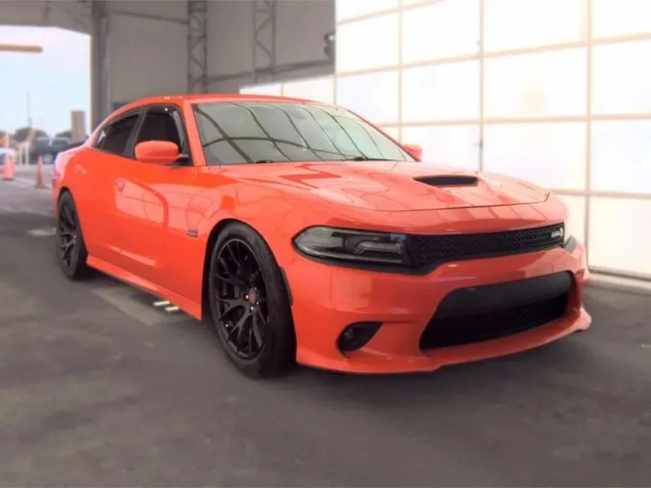 Used 2017 Dodge Charger R/T Scat Pack w/ Dynamics Package RWD image 3
